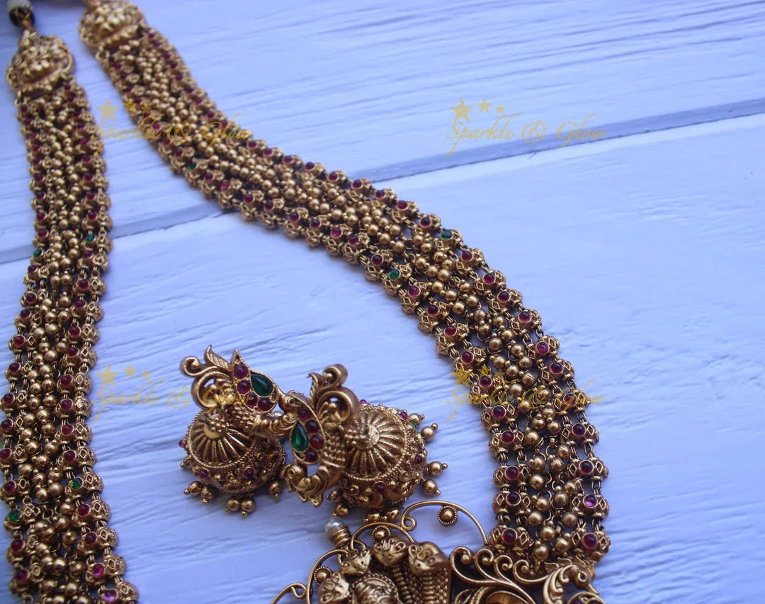 Gold alike cluster Krishna playing flute haram - Sparkle and Glow
