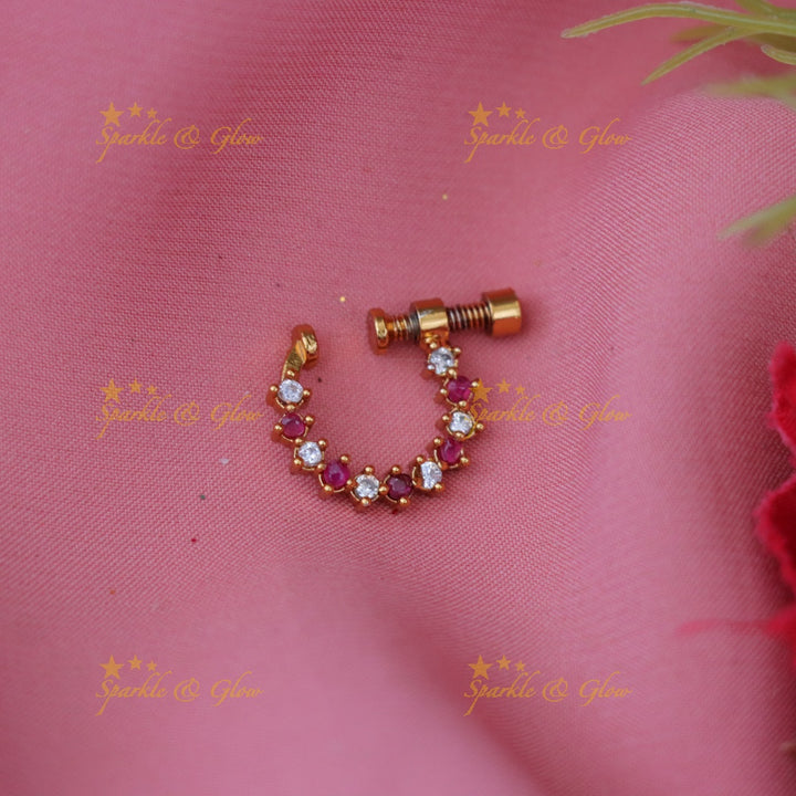 Sparkling Gold Nosepin with Gems for Festive Elegance