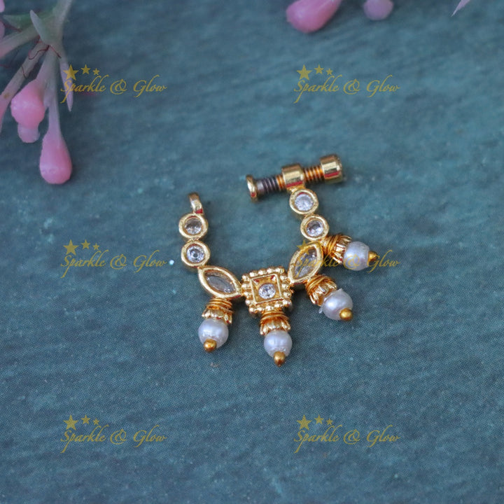 Multi-Stone Gold Nosepin - Festive Elegance Redefined