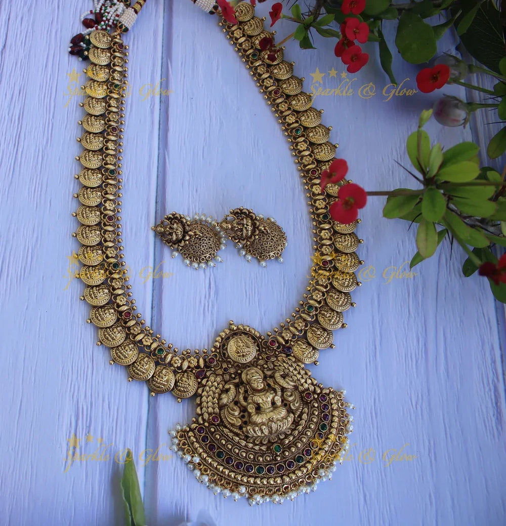 Gold alike Nagas coin haram - Kemp Pearl - Sparkle and Glow