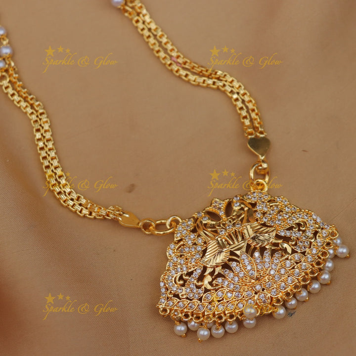 Elegant Gold-Plated Necklace for Weddings - Unique Design