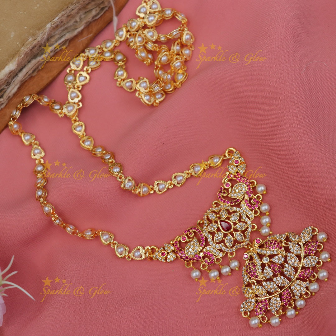 Exquisite Peacock Pendant Necklace for Grand Celebrations