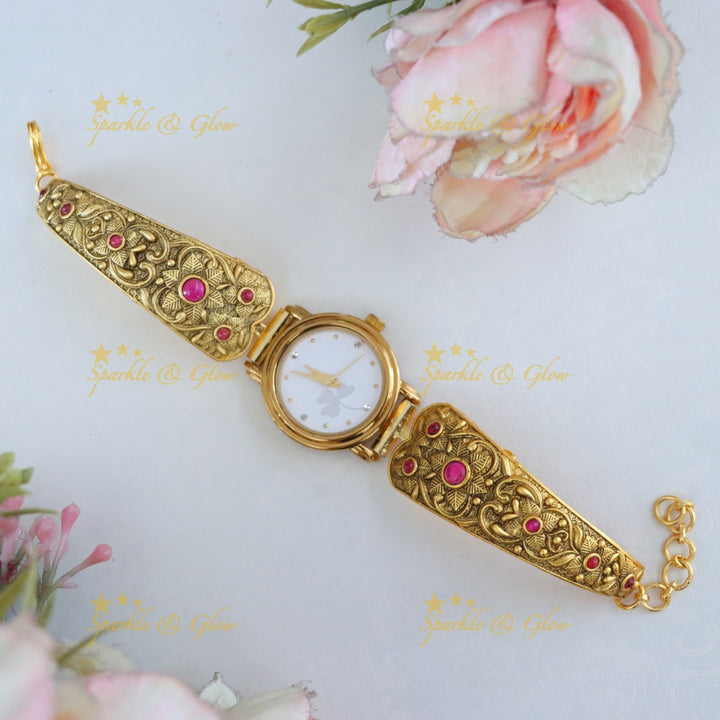 Elegantly Crafted Gold-Toned Bridal Watch Jewellery