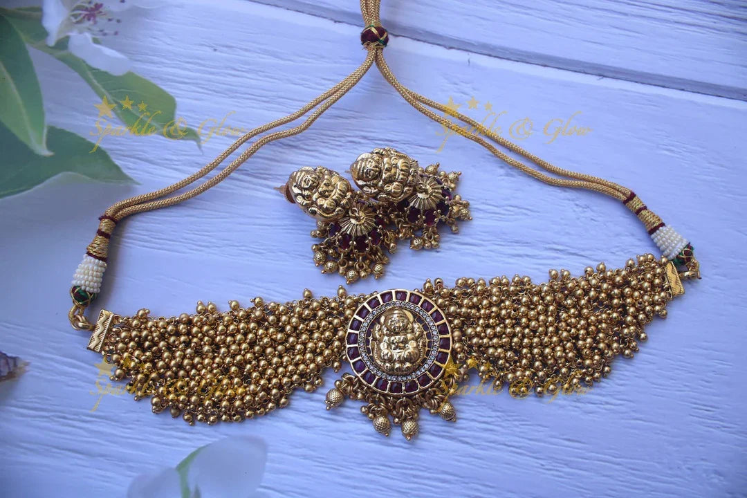 Gold cluster statement nagas choker - Sparkle and Glow