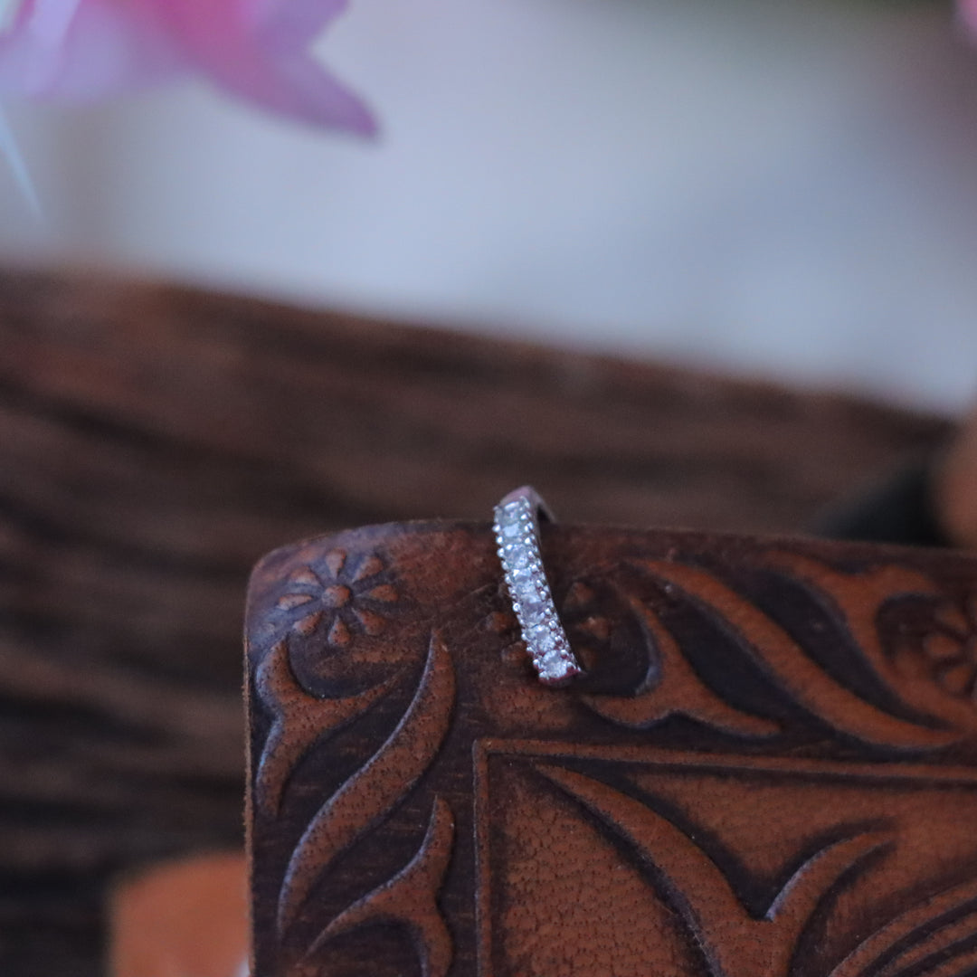Elegant Non-Piercing Stone Nosepin for Festive Flair