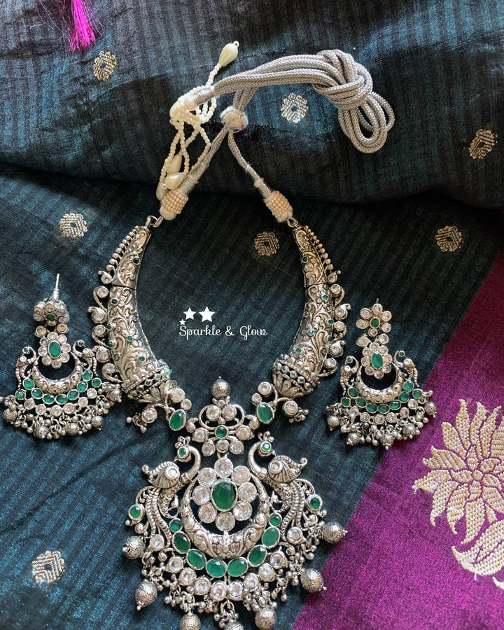 Peacock pipe choker with stones - Silver - Multi