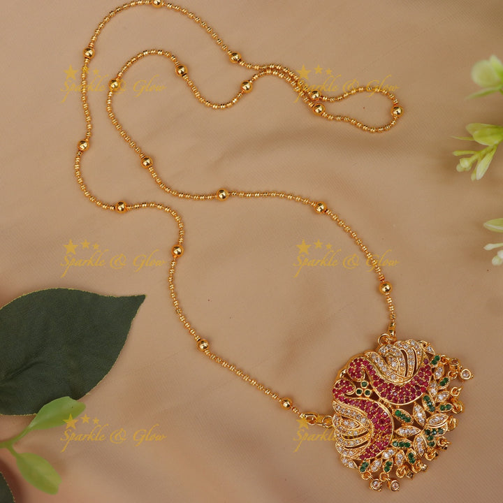 Exquisite Gold Peacock Pendant Necklace for Festive Elegance