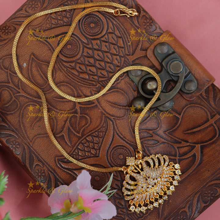 Exquisite Gold Chain & Peacock Pendant Necklace