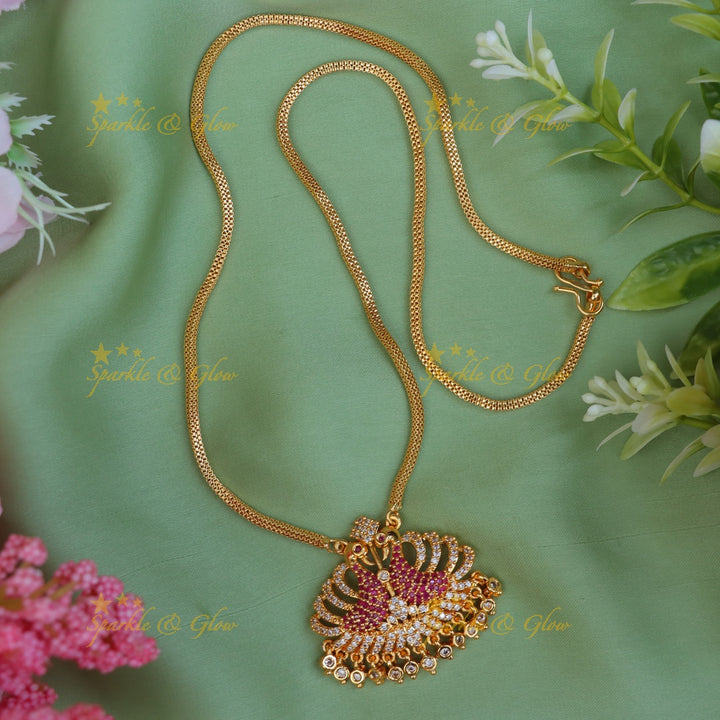 Exquisite Gold Chain & Peacock Pendant Necklace