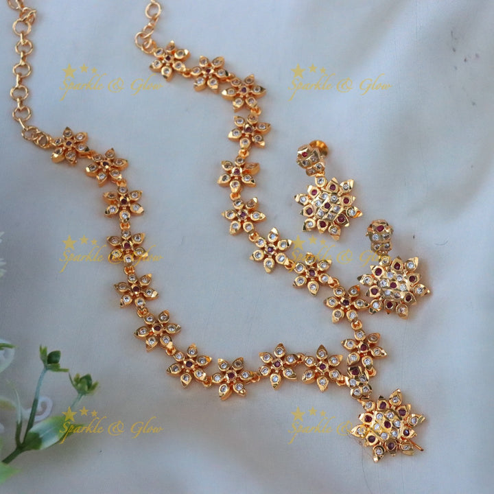 Exquisite Gold Floral Necklace for Weddings & Festivals