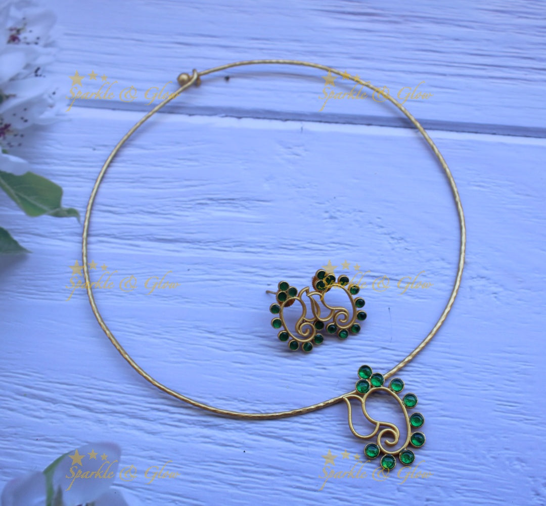 Statement geru gold polish Jadau Ganesha Pipe choker - Green