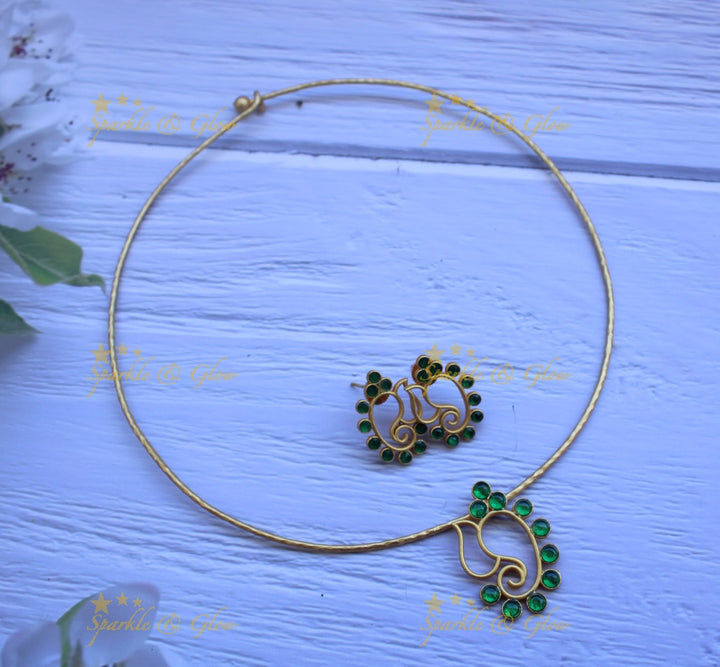 Statement geru gold polish Jadau Ganesha Pipe choker - Green