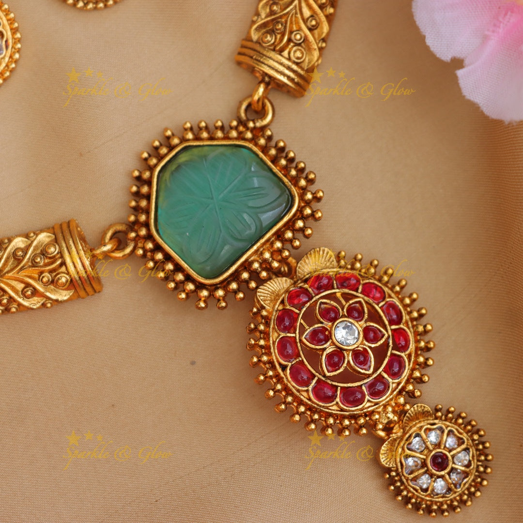Exquisite Kundan Hasli Necklace & Earrings Set