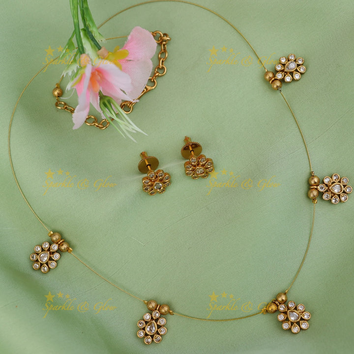 Exquisite Gold Floral Necklace for Elegant Festivities