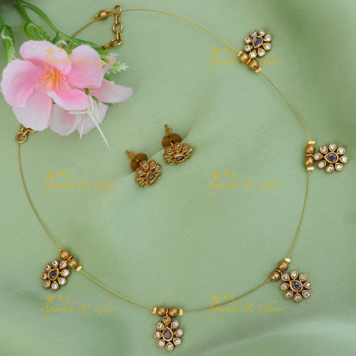 Exquisite Gold Floral Necklace for Elegant Festivities
