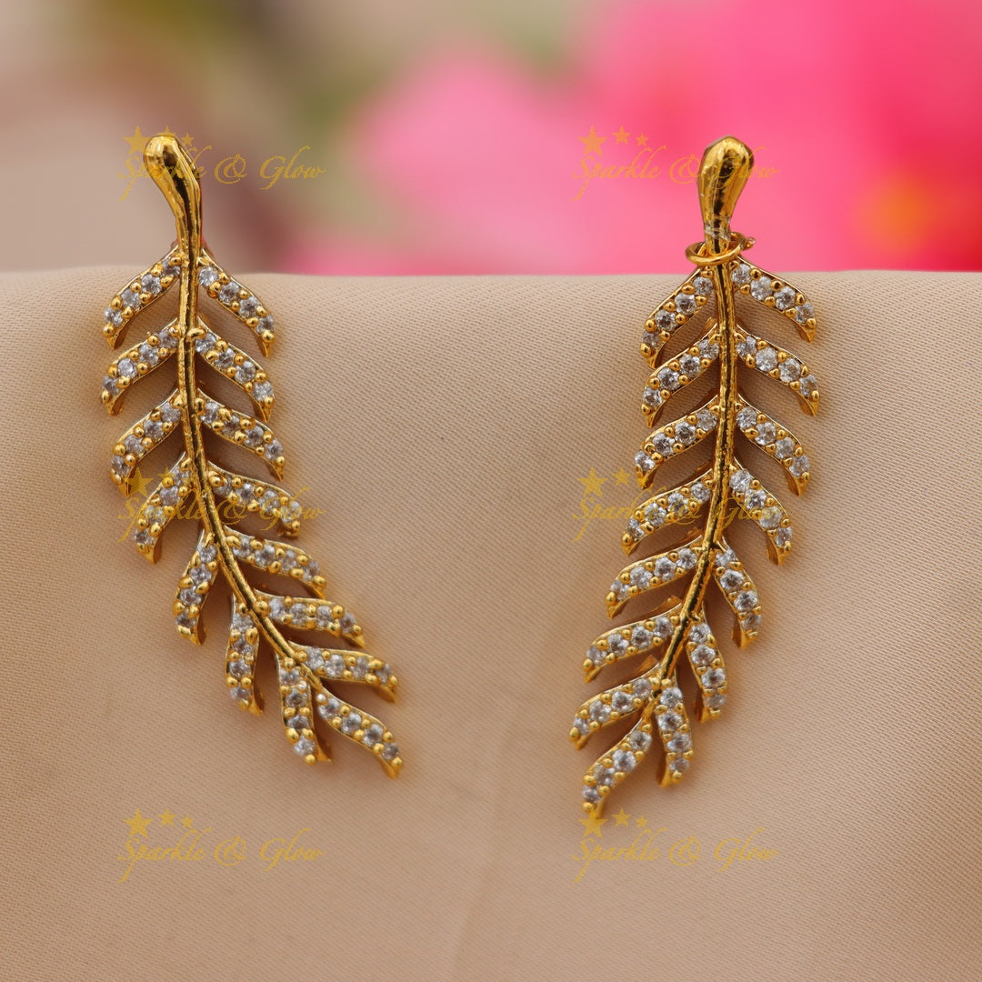 Exquisite Leaf Design Earrings for Festive Elegance