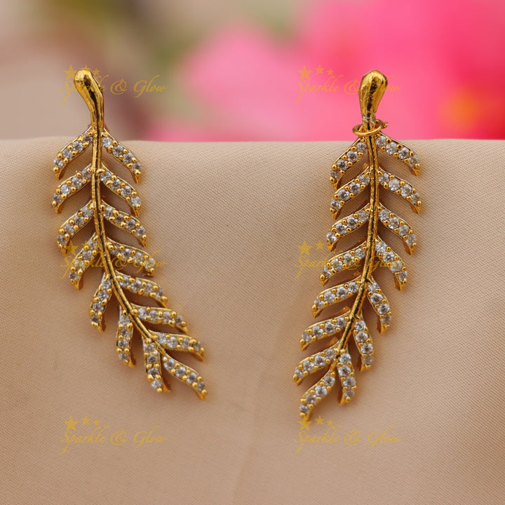 Exquisite Leaf Design Earrings for Festive Elegance