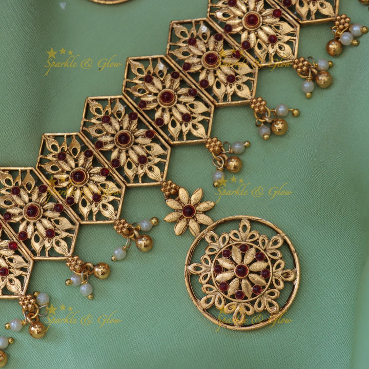 Elegant Floral Gold Choker for Weddings & Celebrations