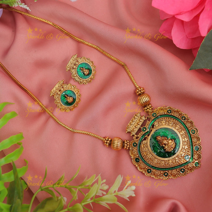 Kerala Lakshmi Heart Necklace - Traditional Elegance