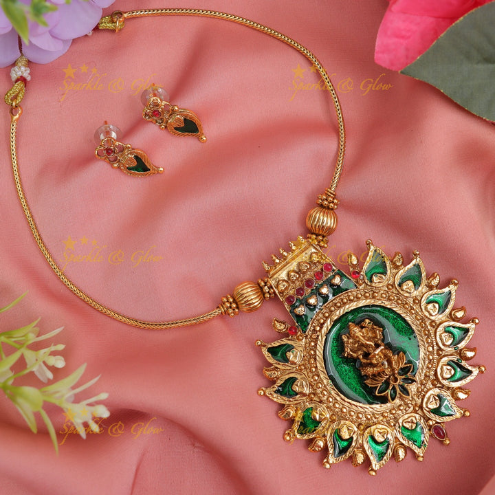 Kerala Ganesha Mango Pendant Necklace | Exquisite Design