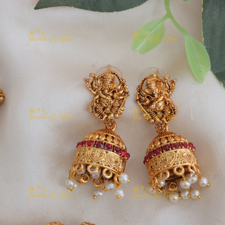 Temple Ganesha Necklace: Festive Gold Excellence