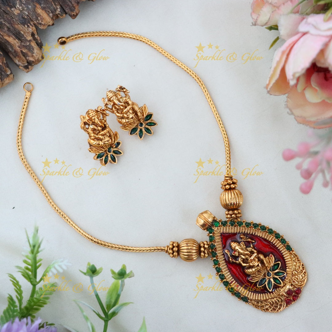 Exquisite Ganesha Pendant Necklace for Festive Elegance