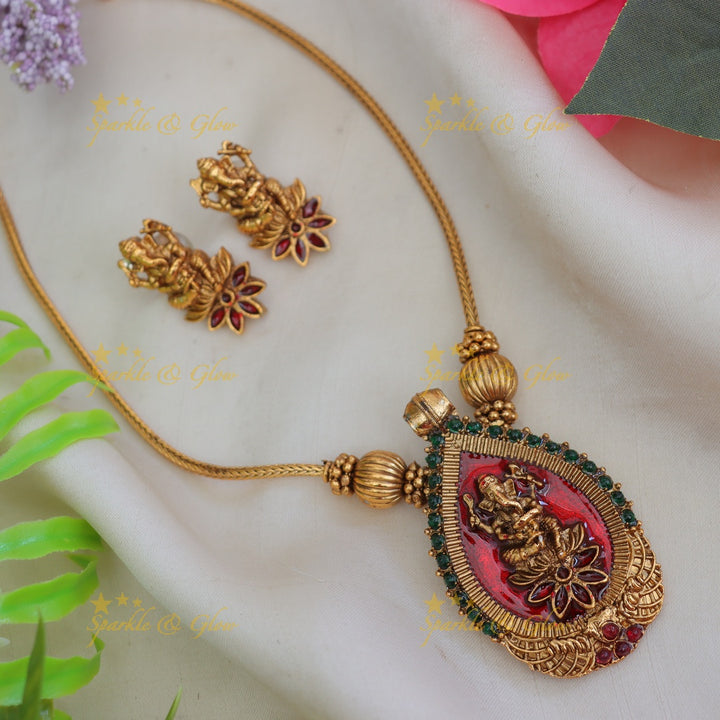 Exquisite Ganesha Pendant Necklace for Festive Elegance