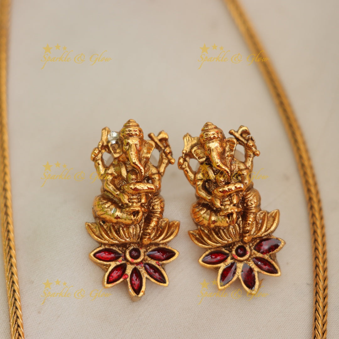 Exquisite Ganesha Pendant Necklace for Festive Elegance