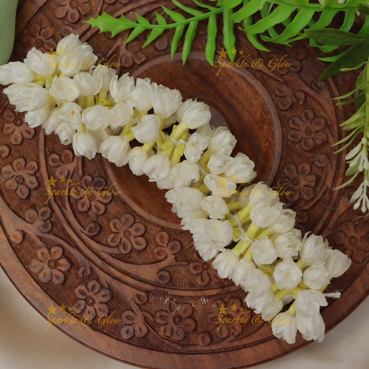 Exquisite Floral Gajra Hairpiece for Festivity & Elegance