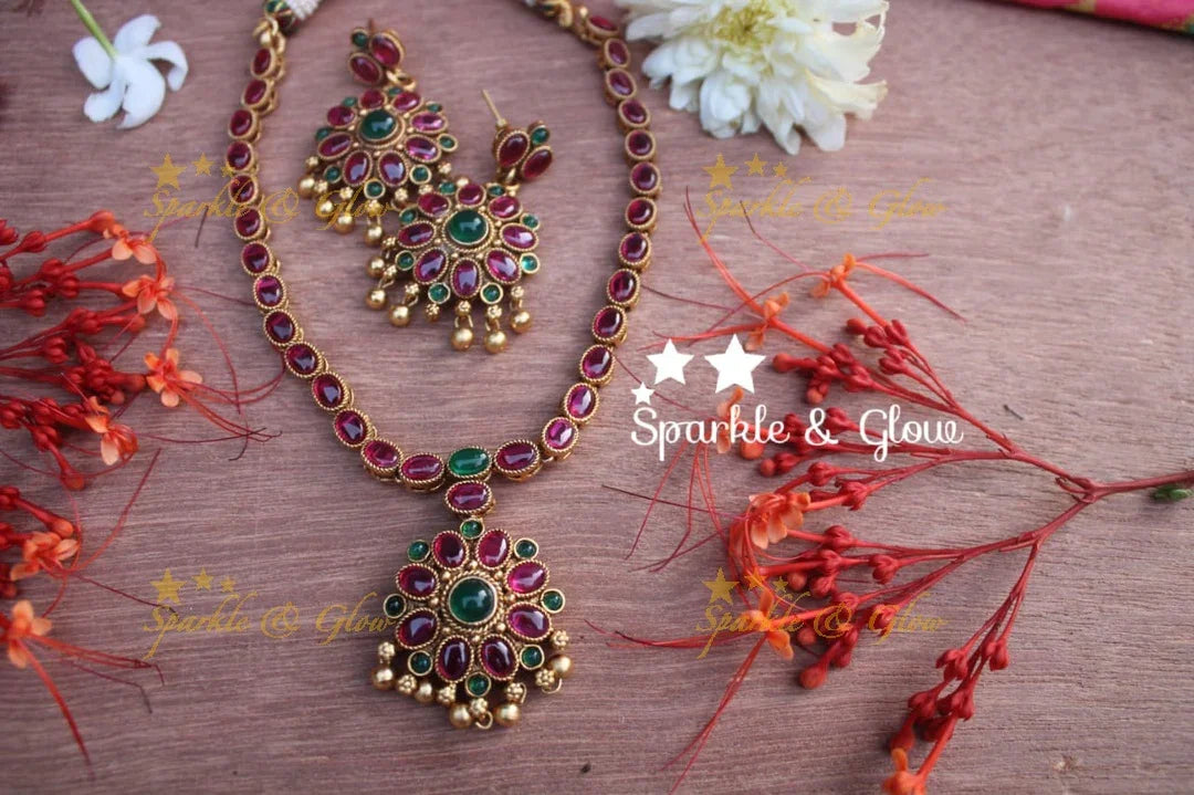 Gold alike kemp adigai - Navarathna - Sparkle and Glow