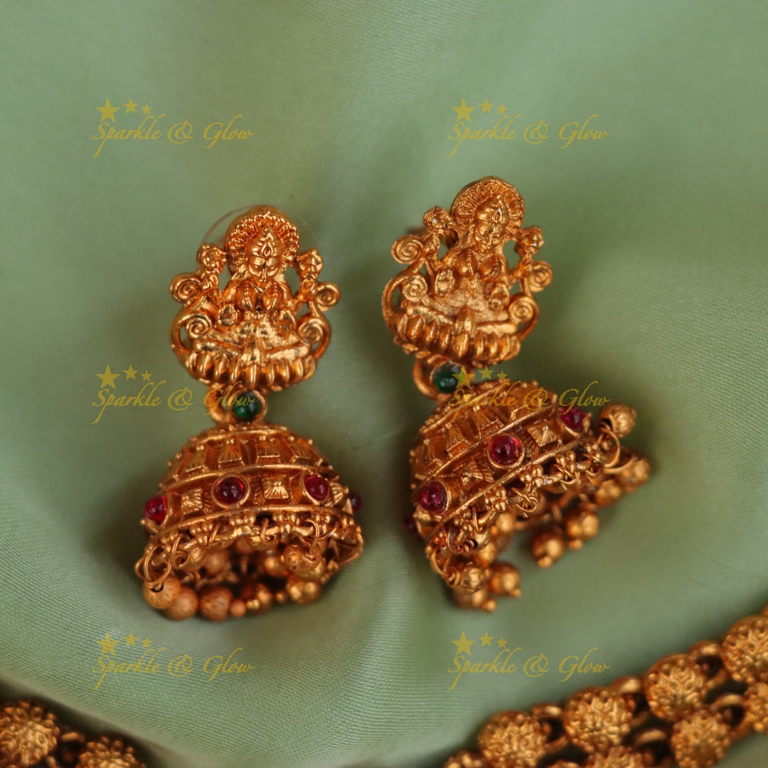 Exquisite Lakshmi Temple Necklace for Festive Occasions