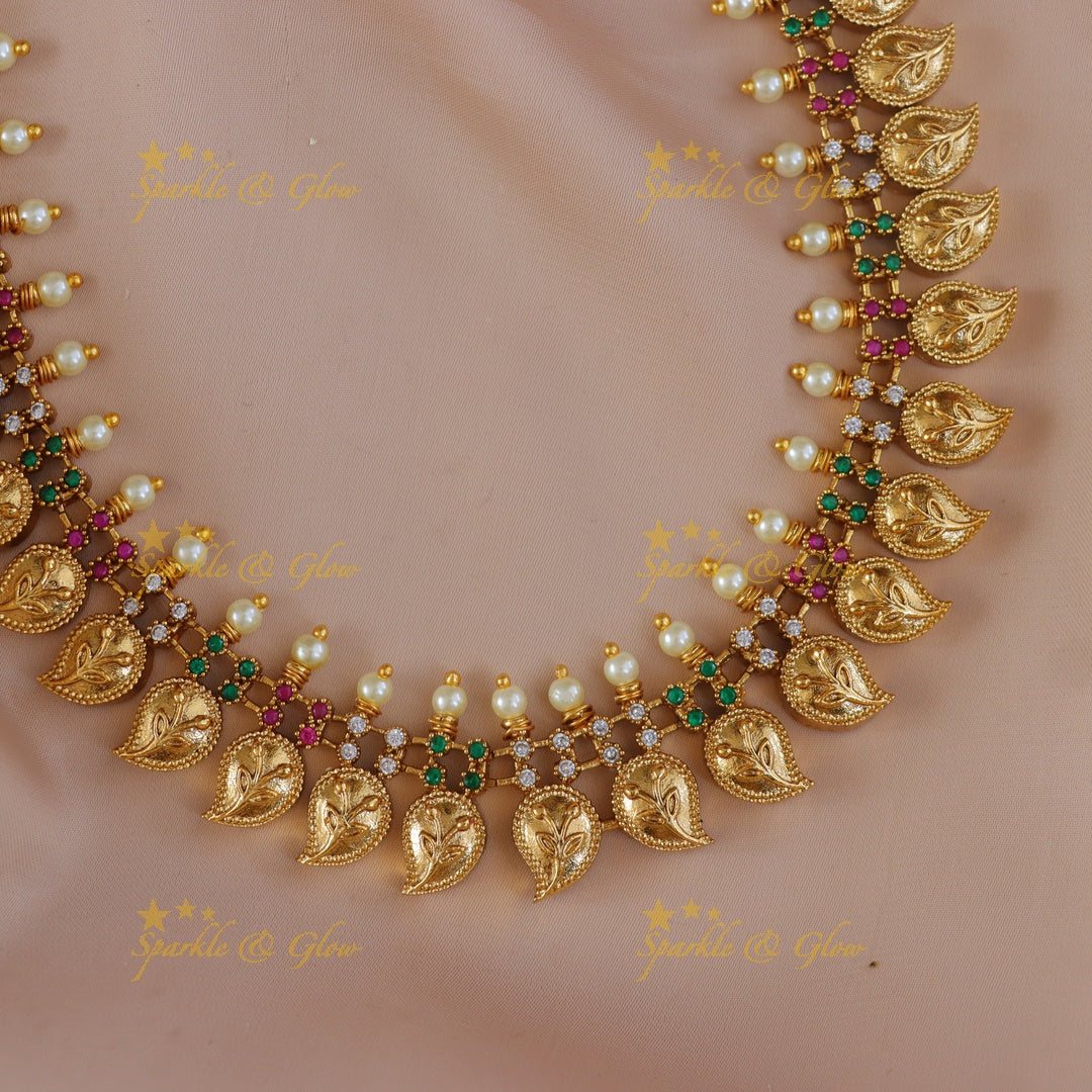 Mango Leaf Kemp Necklace - Festive Elegance Redefined