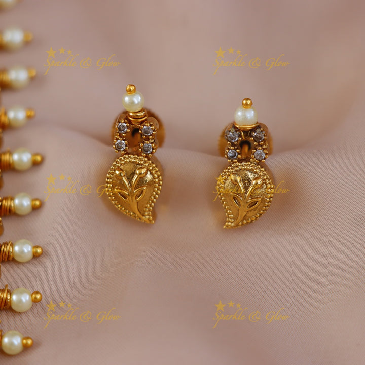 Mango Leaf Kemp Necklace - Festive Elegance Redefined