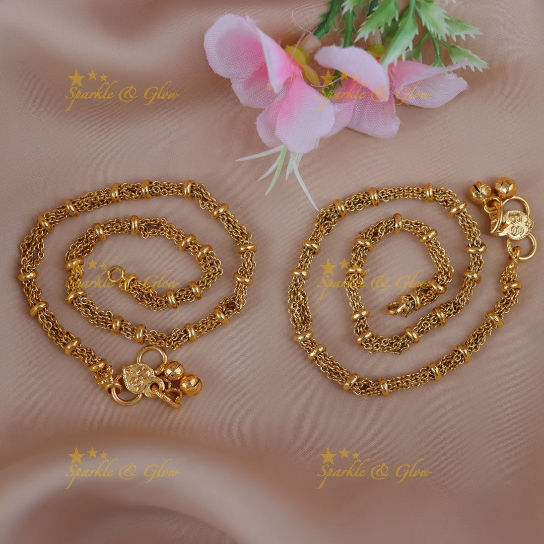 Exquisite Gold Anklet for Festive Moments