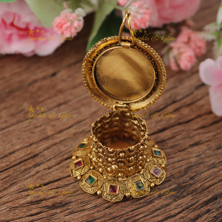 Exquisite Idol Krishna Kumkum Box - Perfect for Festive Occasions