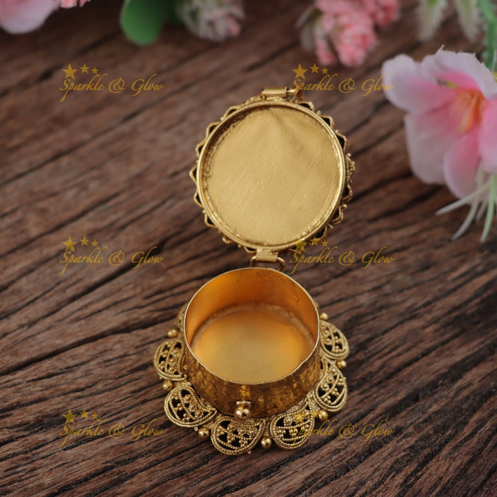 Exquisite Gold Rama Parivar Kumkum Box for Festive Joy
