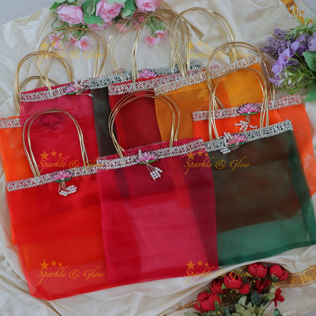 Vibrant Festive Gift Bags for Memorable Celebrations