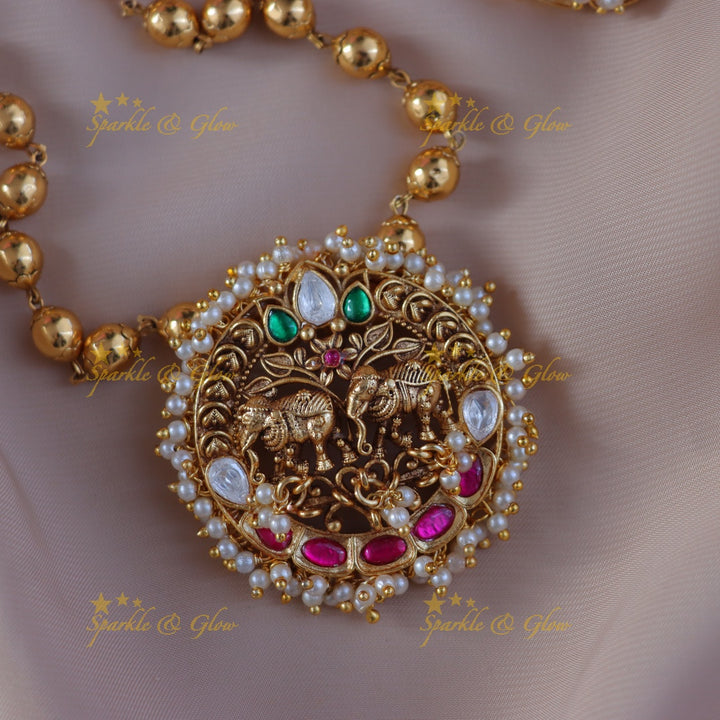 Exquisite Gold Elephant Necklace for Festive Occasions