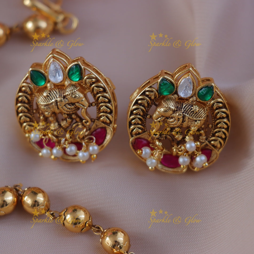 Exquisite Gold Elephant Necklace for Festive Occasions