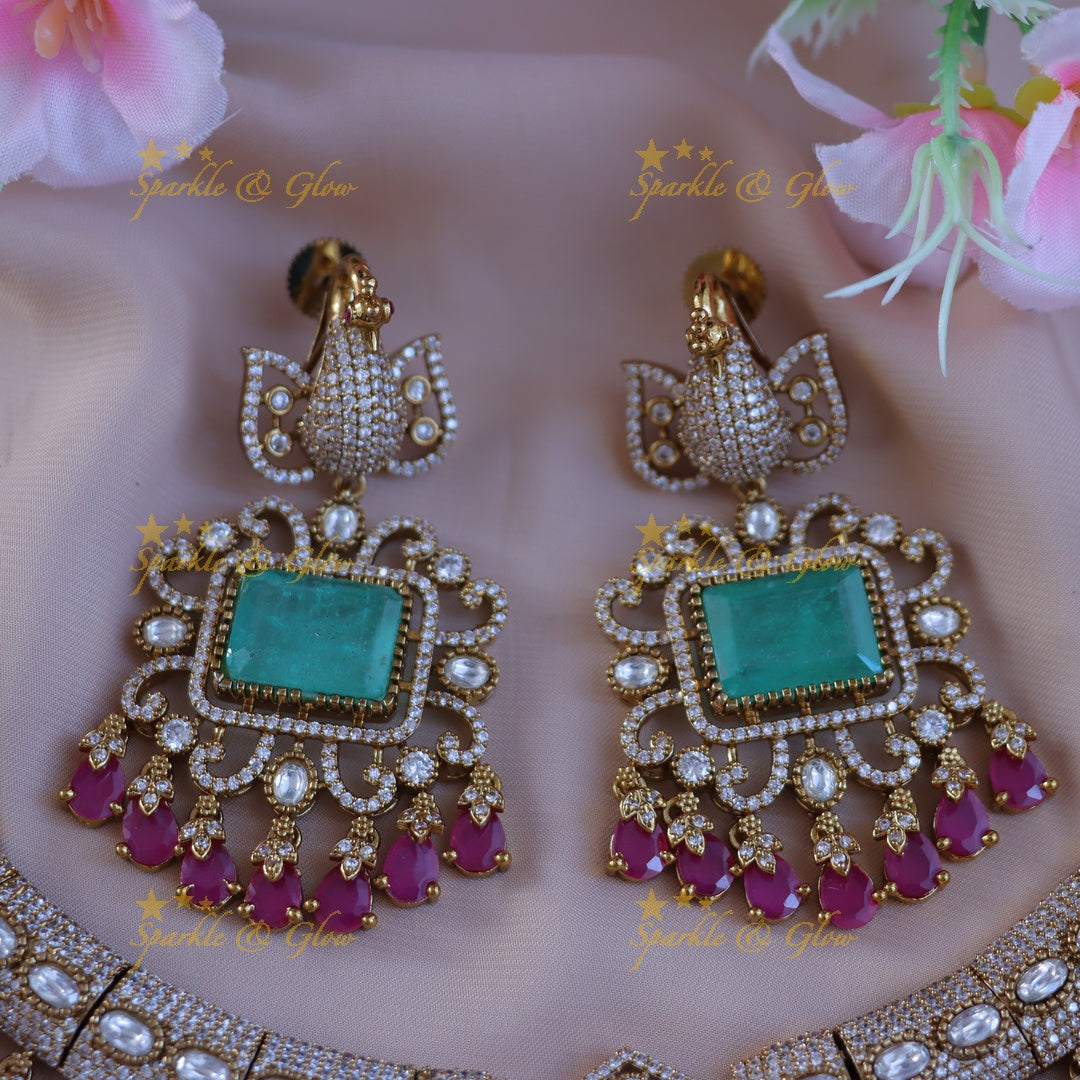 Exquisite Gold Peacock Necklace Set with Earrings