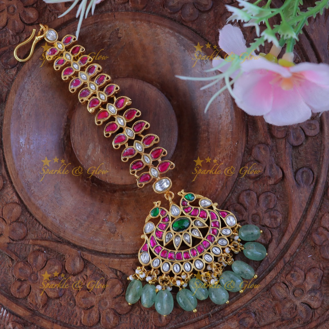 Timeless Jadau Maangtikka - Exquisite Jewelry Piece