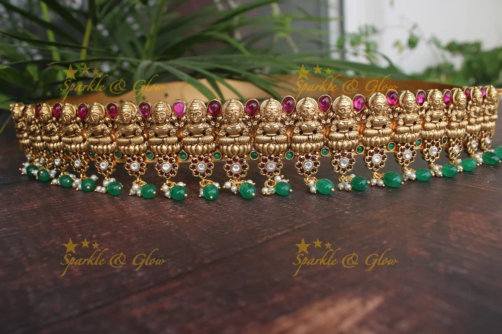 Gold alike polished Lakshmi hipbelt with flower design in bottom of the hipbelt - Green - Sparkle and Glow