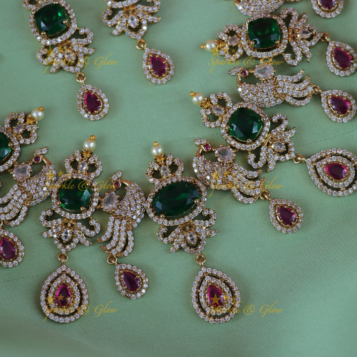 Exquisite Peacock Necklace - Elevate Festive Glamour