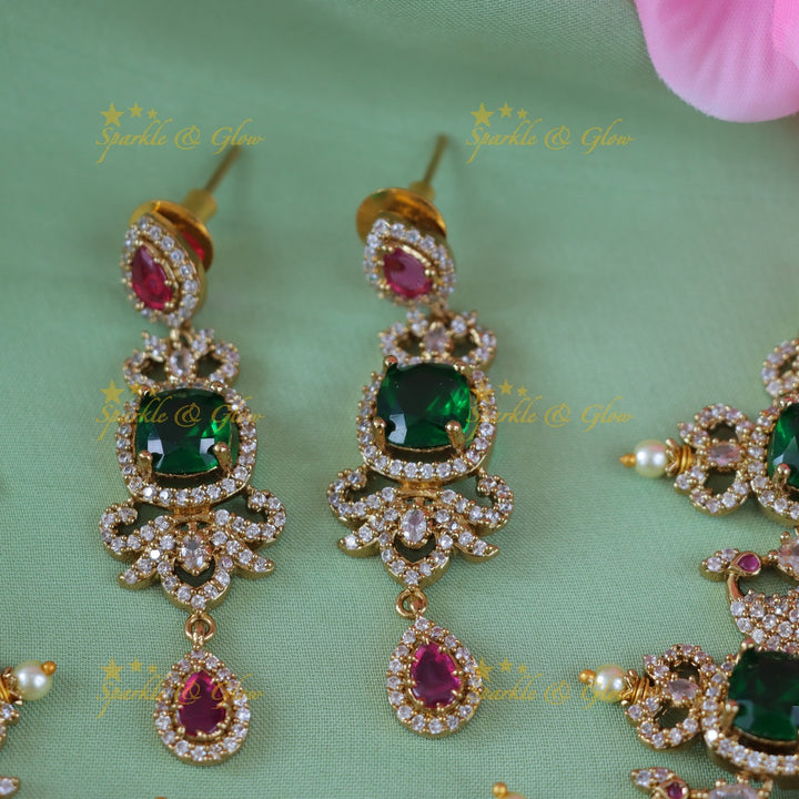 Exquisite Peacock Necklace - Elevate Festive Glamour