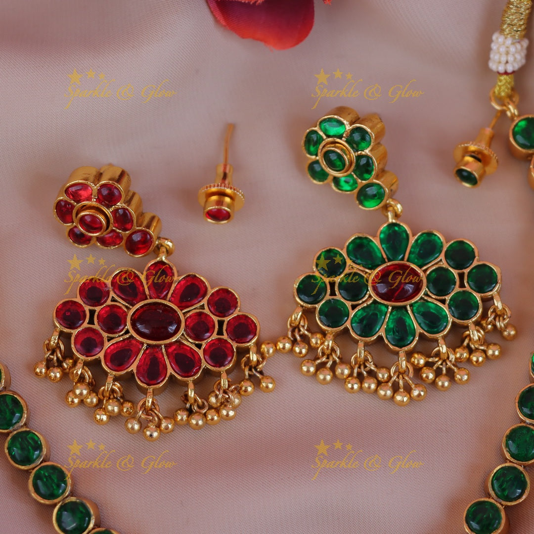 Exquisite Gold Bead Floral Necklace - Perfect for Celebrations