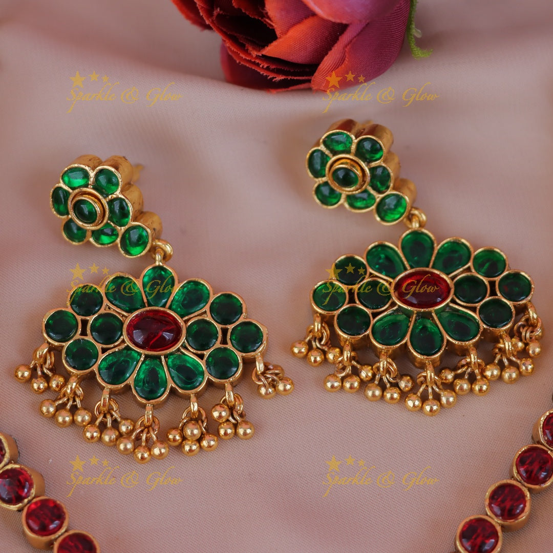 Exquisite Gold Bead Floral Necklace - Perfect for Celebrations
