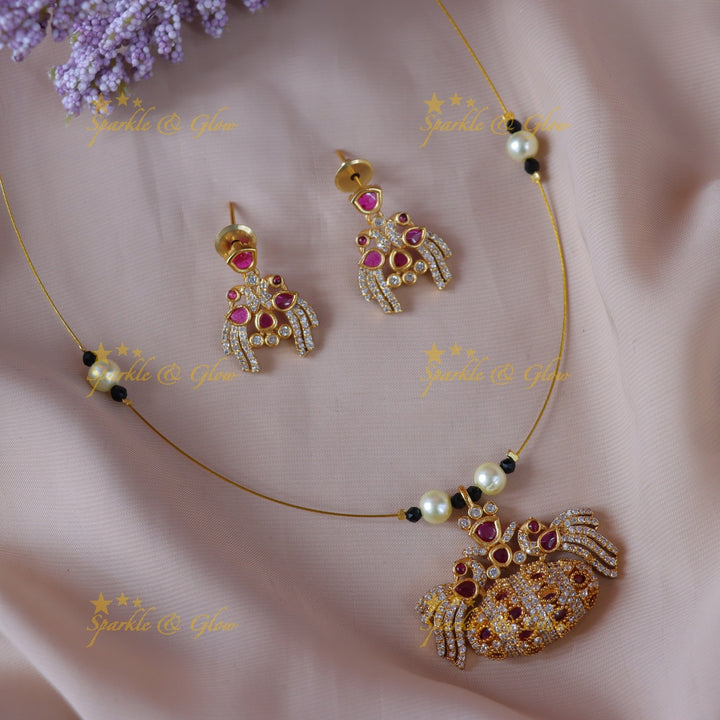 Elegant Peacock Pearl Necklace for Celebrations