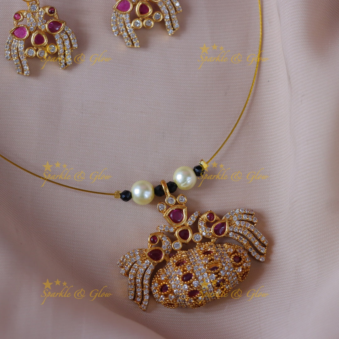 Elegant Peacock Pearl Necklace for Celebrations