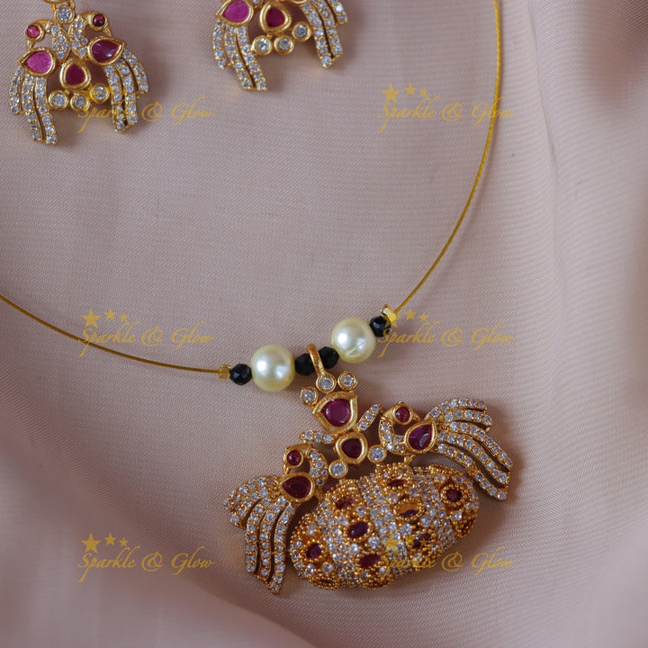 Elegant Peacock Pearl Necklace for Celebrations