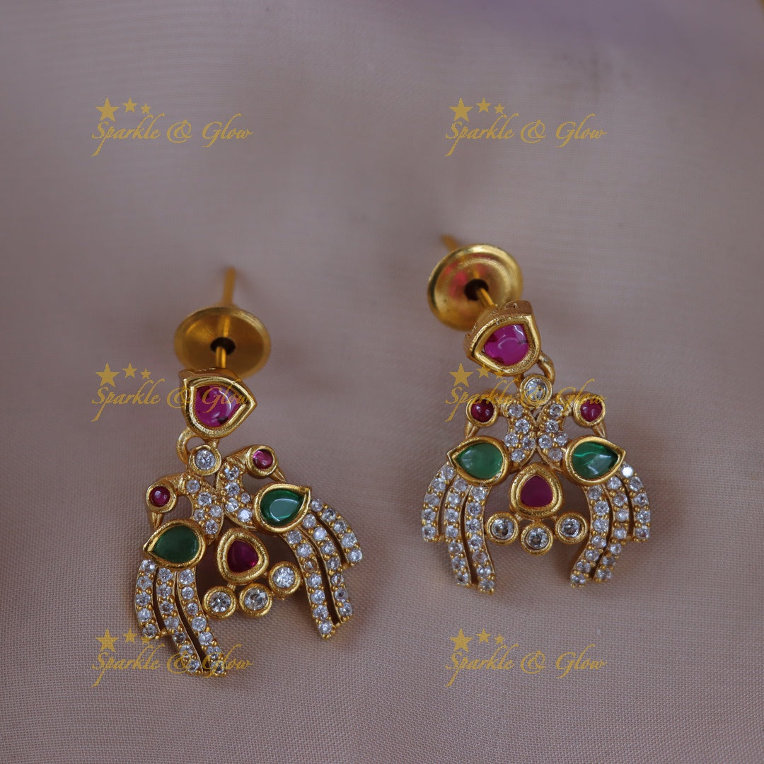 Elegant Peacock Pearl Necklace for Celebrations